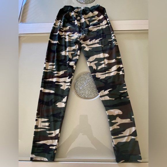 Camouflage leggings used but in good condition, super comfortable size M - Picture 5 of 9